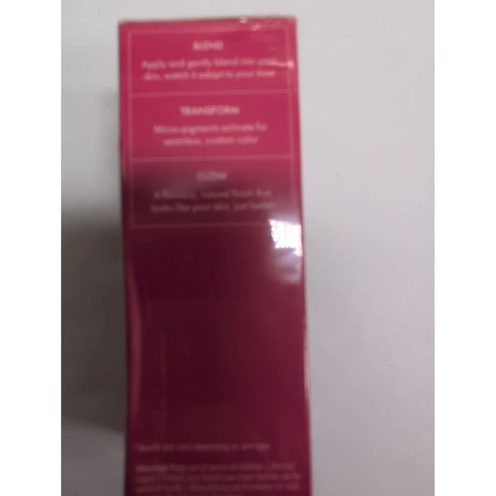 Smooche color changing foundation New